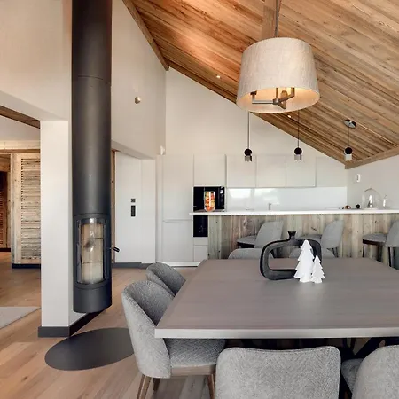 Antares Naos 302 - Luxury Inski Out Apartment *